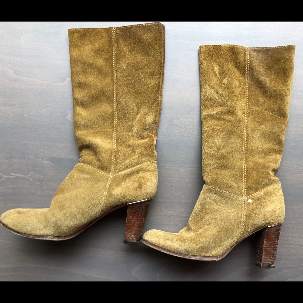 Vanessa Bruno suede boots